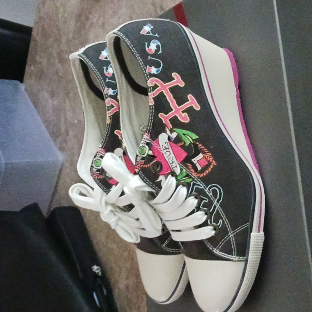 Shoes